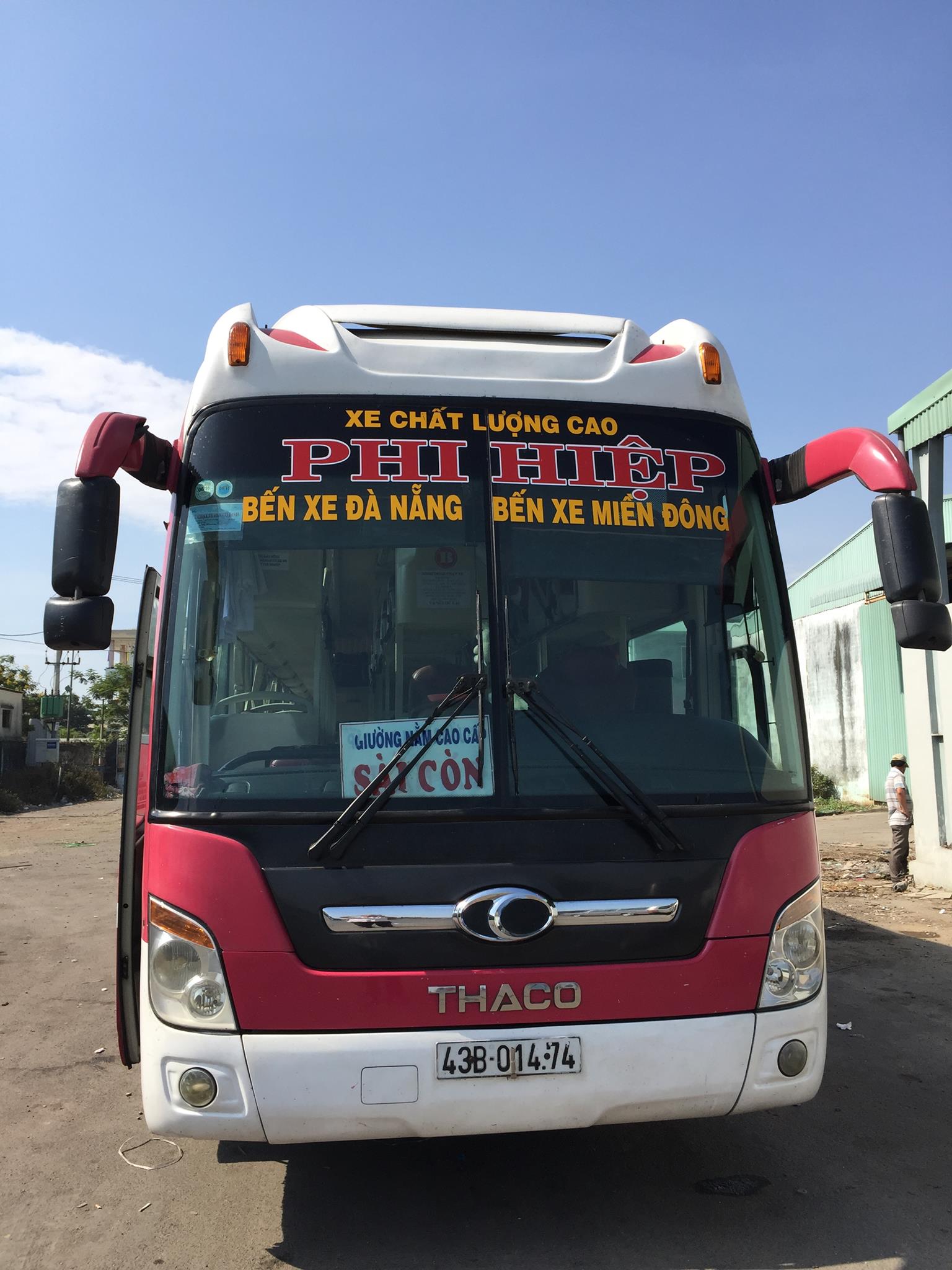 Nhà xe Phi Hiệp